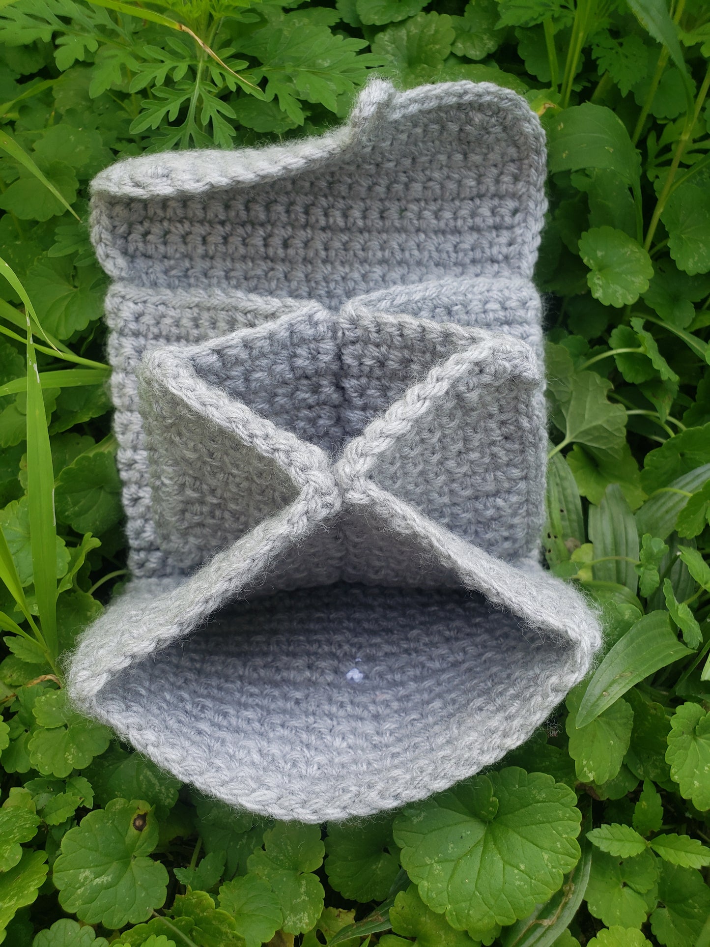 Crochet Tri-Fold Wallet