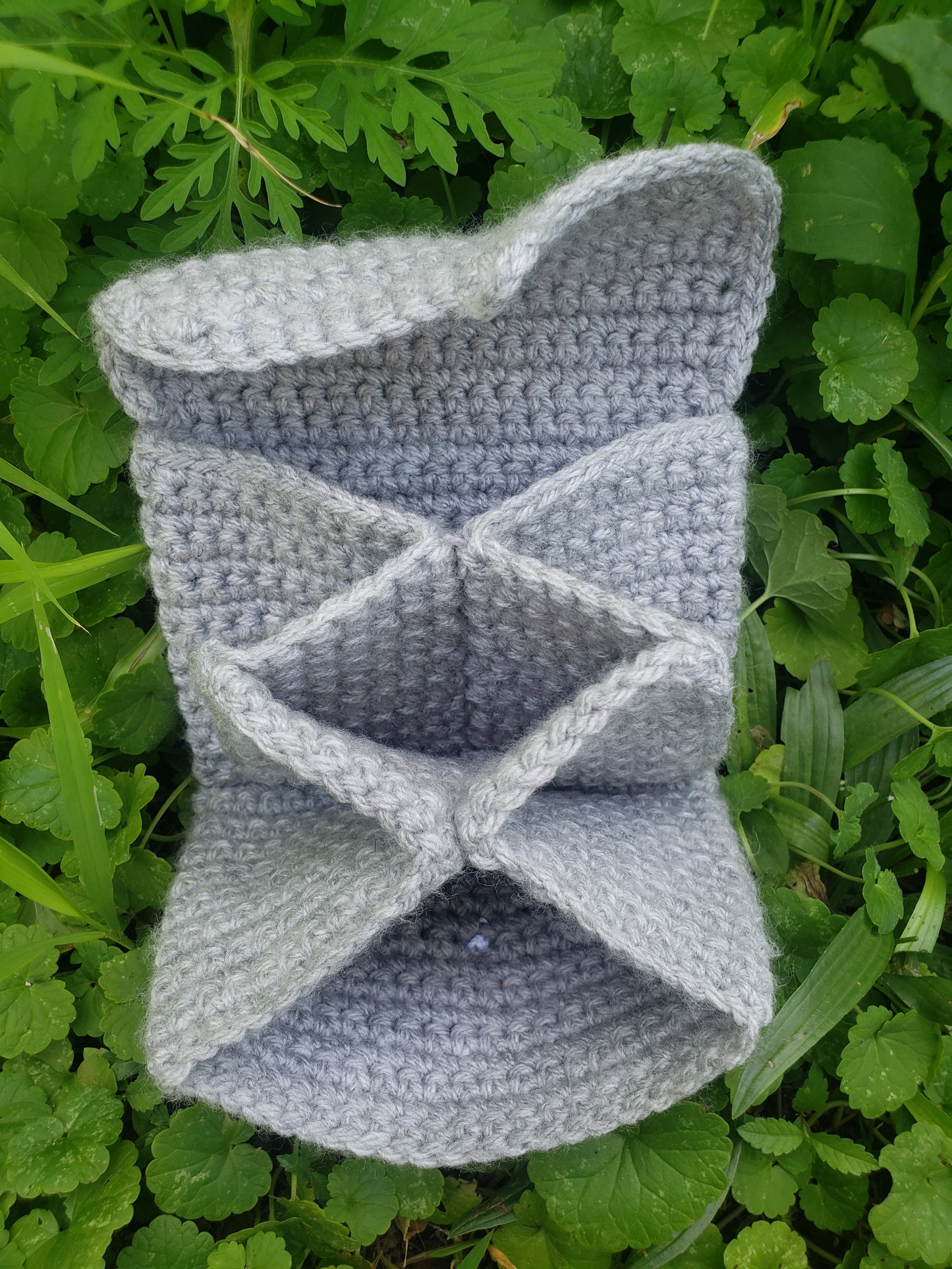 Crochet Tri-Fold Wallet